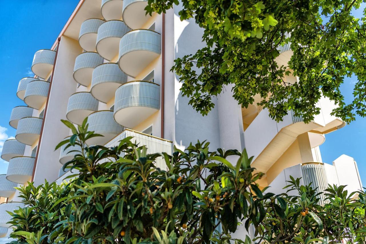Salus Smart & Chic Hotel Lido di Jesolo Luaran gambar
