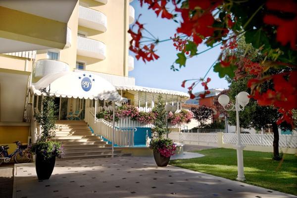Salus Smart & Chic Hotel Lido di Jesolo Luaran gambar