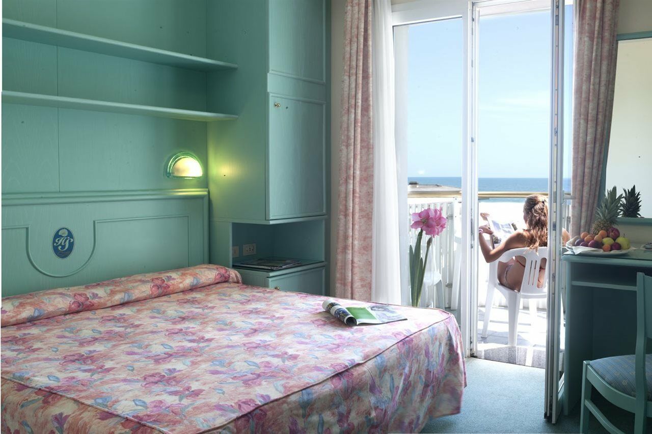 Salus Smart & Chic Hotel Lido di Jesolo Luaran gambar